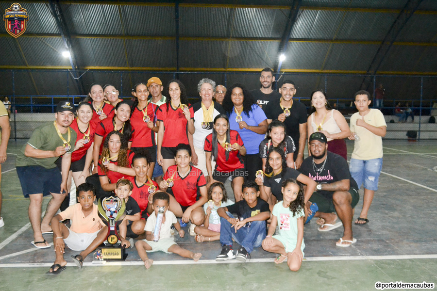 É CAMPEÃ! DAMAS DA BOLA VENCE A EQUIPE DO ALMOÇO NA GRANDE FINAL DO FUTSAL FEMININO 2025